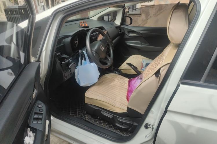 Used Honda Fit 2018 1.5L CVT Comfort Sunroof Version Driver Seat
