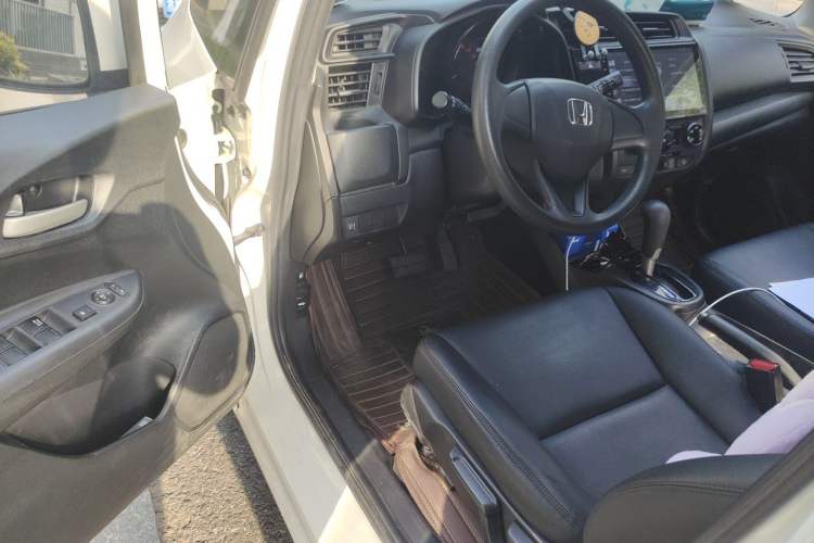 Used Honda Fit 2018 1.5L CVT Comfort Sunroof Version Driver Seat