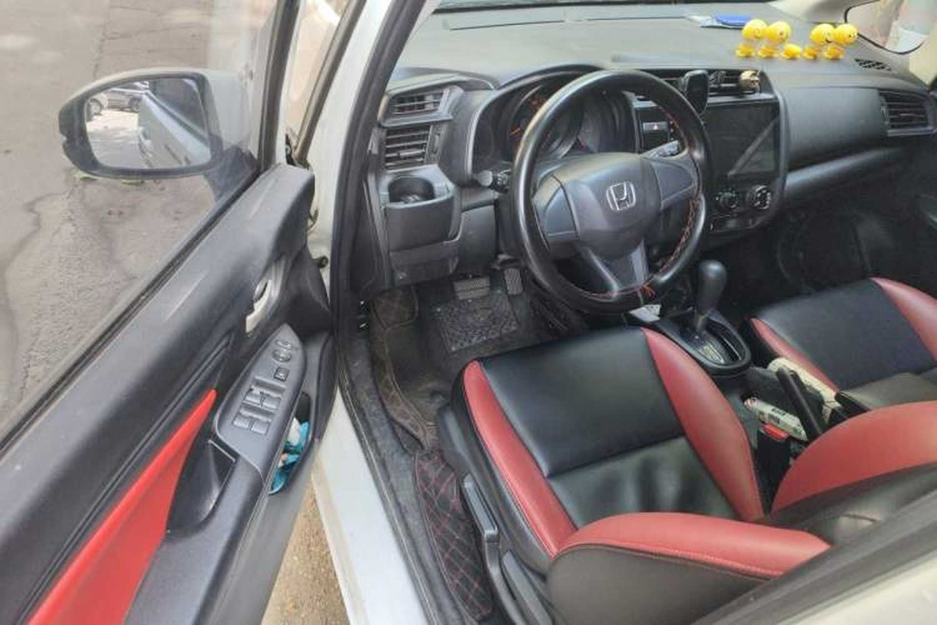 Used Honda Fit 2018 1.5L CVT Comfort Version Driver Seat