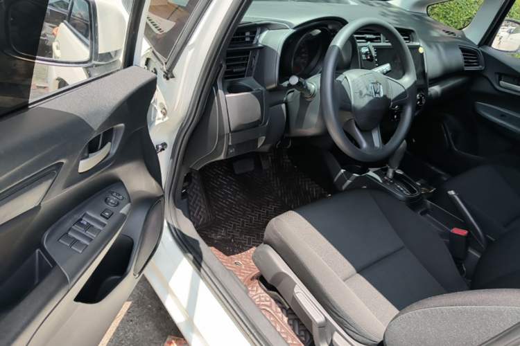Used Honda Fit 2018 1.5L CVT Comfort Version Driver Seat