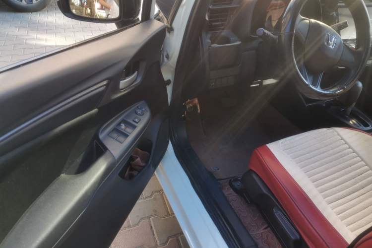 Used Honda Fit 2018 1.5L CVT Comfort Version Driver Seat