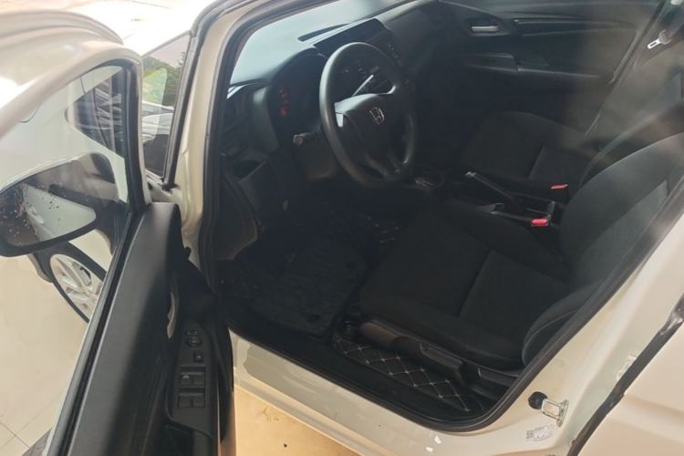 Used Honda Fit 2018 1.5L CVT Comfort Sunroof Version Driver Seat