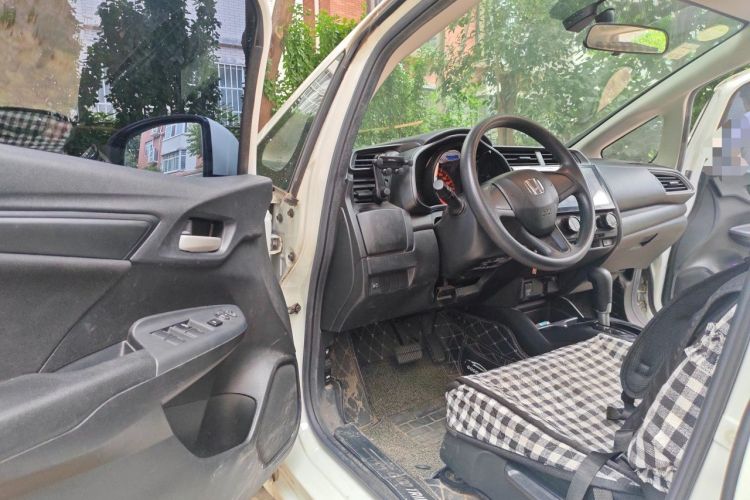 Used Honda Fit 2018 1.5L CVT Comfort Sunroof Version Driver Seat