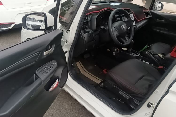 Used Honda Fit 2018 1.5L CVT Comfort Sunroof Version Driver Seat