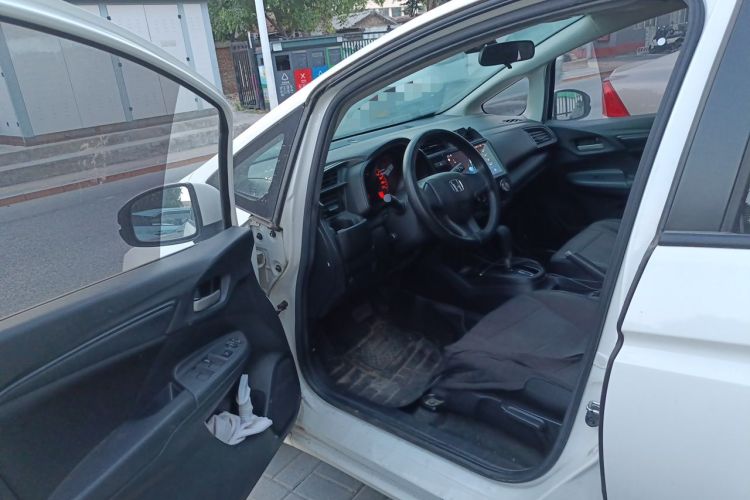 Used Honda Fit 2018 1.5L CVT Comfort Sunroof Version Driver Seat
