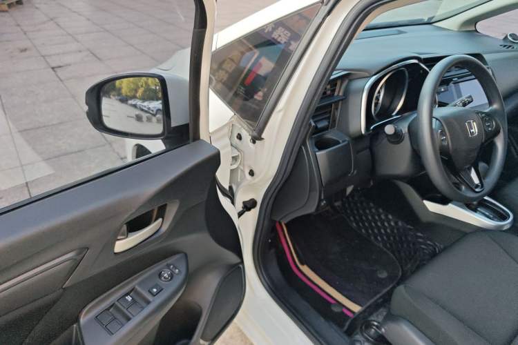 Used Honda Fit 2018 1.5L CVT Comfort Version Driver Seat
