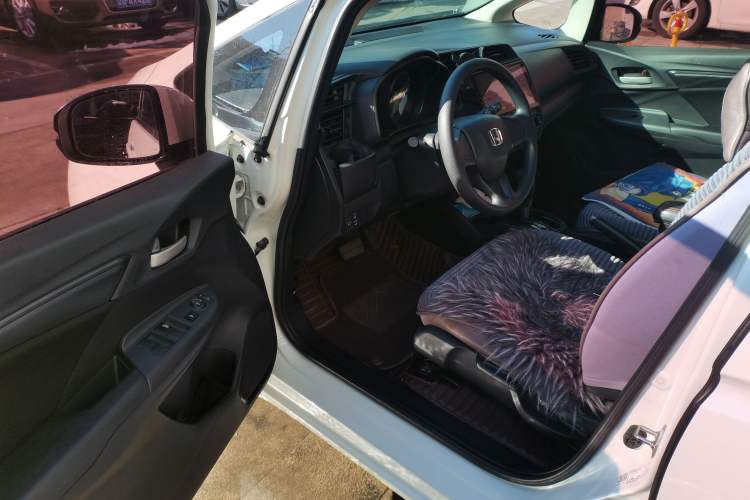 Used Honda Fit 2018 1.5L CVT Comfort Version Driver Seat