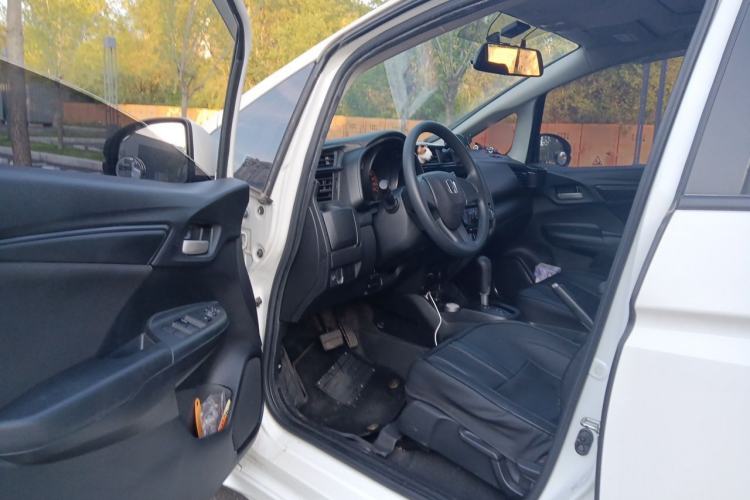 Used Honda Fit 2018 1.5L CVT Comfort Sunroof Version Driver Seat