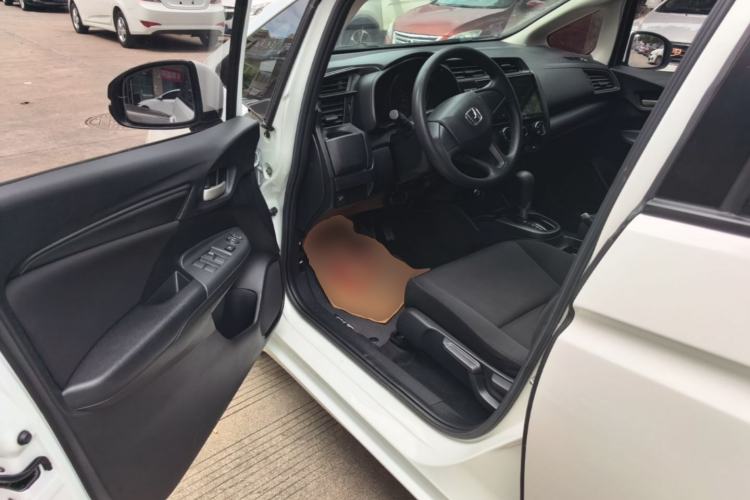 Used Honda Fit 2018 1.5L CVT Comfort Version Driver Seat