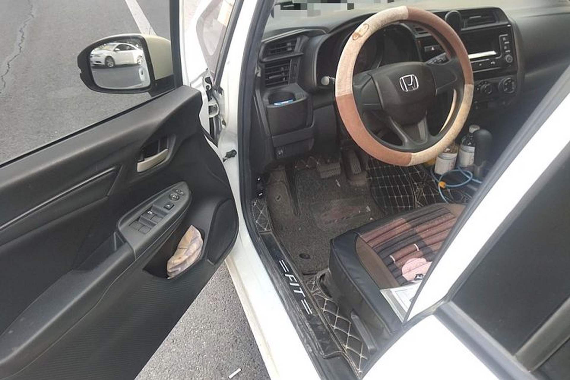 Used Honda Fit 2018 1.5L CVT Comfort Sunroof Version Driver Seat