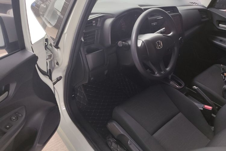 Used Honda Fit 2018 1.5L CVT Comfort Sunroof Version Driver Seat