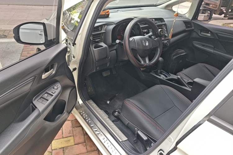 Used Honda Fit 2018 1.5L CVT Comfort Version Driver Seat