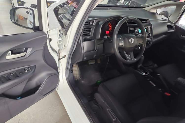 Used Honda Fit 2018 1.5L CVT Comfort Version Driver Seat