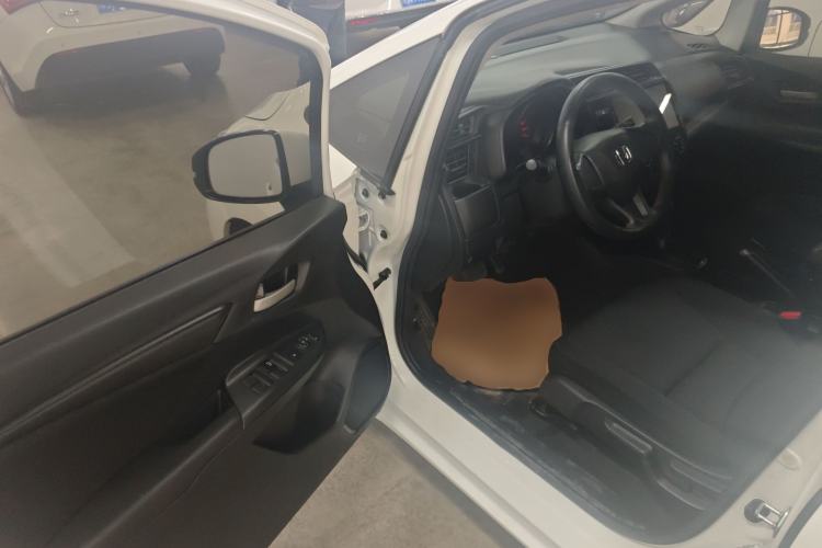 Used Honda Fit 2018 1.5L CVT Comfort Sunroof Version Driver Seat