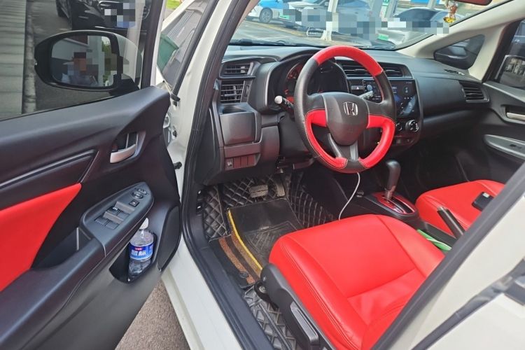 Used Honda Fit 2018 1.5L CVT Comfort Sunroof Version Driver Seat