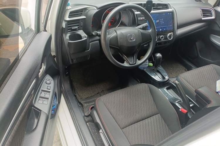 Used Honda Fit 2018 1.5L CVT Trendy Sports Edition Driver Seat