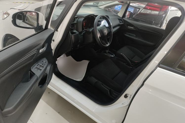Used Honda Fit 2018 1.5L CVT Comfort Sunroof Version Driver Seat