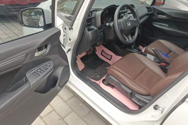 Used Honda Fit 2018 1.5L CVT Comfort Version Driver Seat