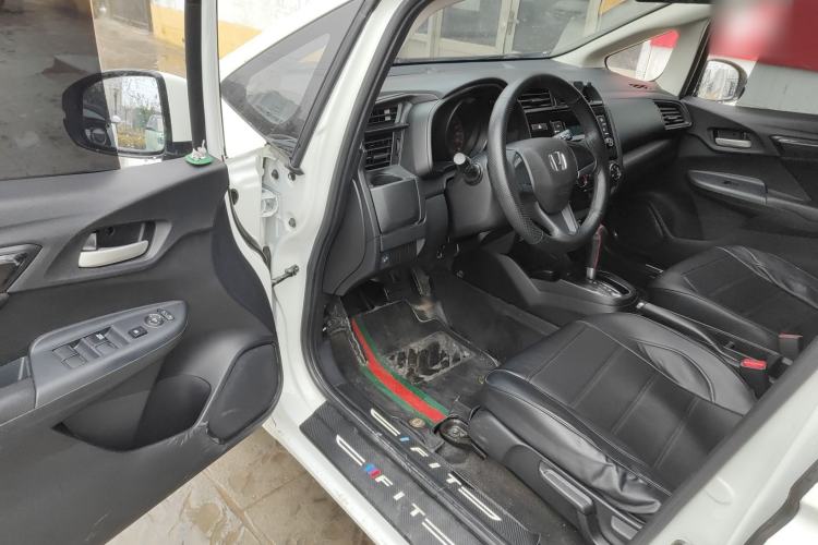 Used Honda Fit 2018 1.5L CVT Comfort Version Driver Seat