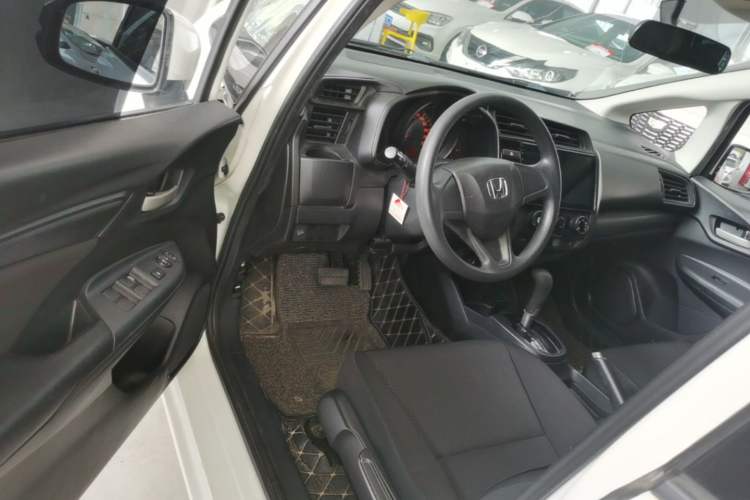 Used Honda Fit 2018 1.5L CVT Comfort Version Driver Seat
