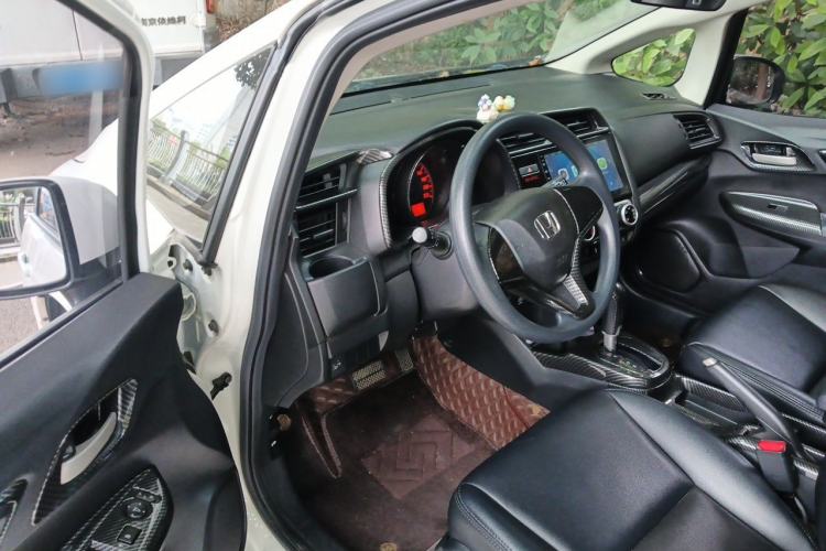 Used Honda Fit 2018 1.5L CVT Trendy Sports Edition Driver Seat