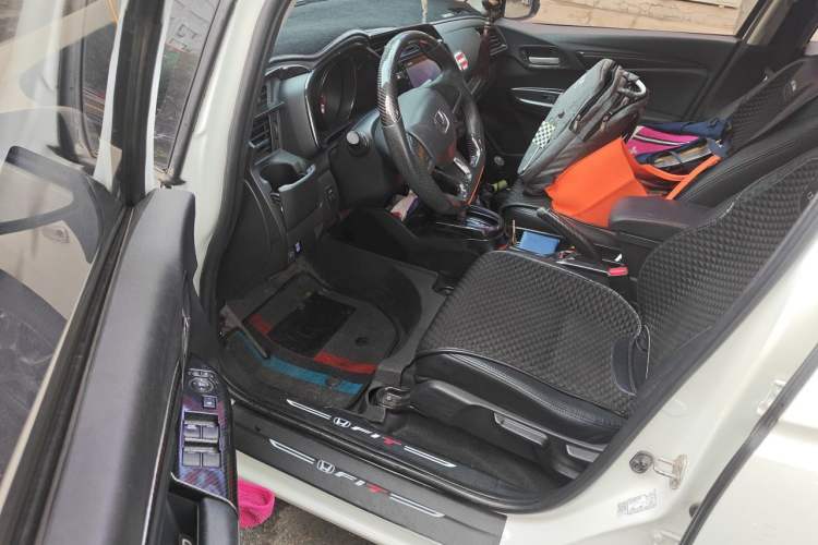 Used Honda Fit 2018 1.5L CVT Comfort Version Driver Seat