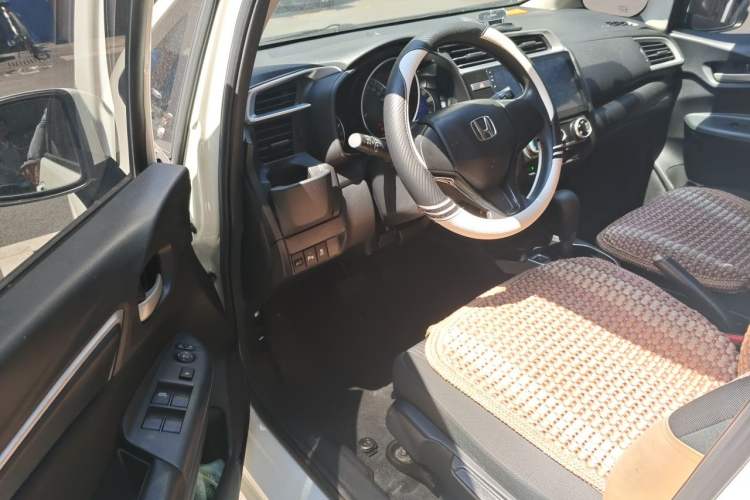 Used Honda Fit 2018 1.5L CVT Luxury Edition Driver Seat