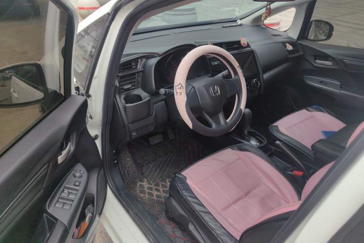 Used Honda Fit 2018 1.5L CVT Comfort Sunroof Version Driver Seat
