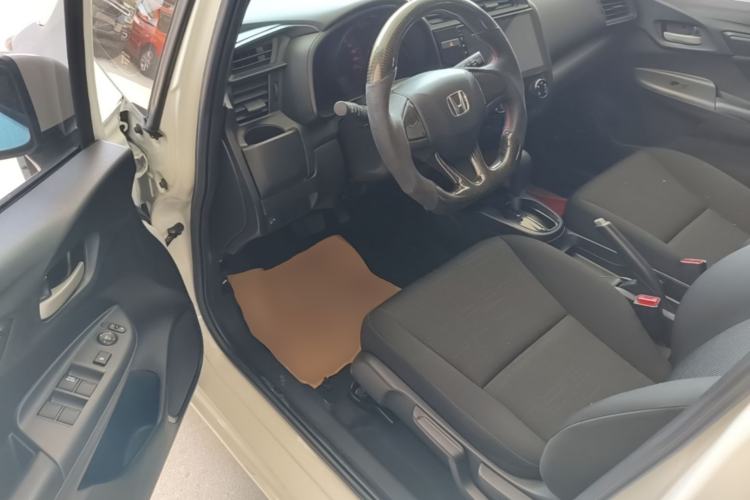 Used Honda Fit 2018 1.5L CVT Comfort Sunroof Version Driver Seat
