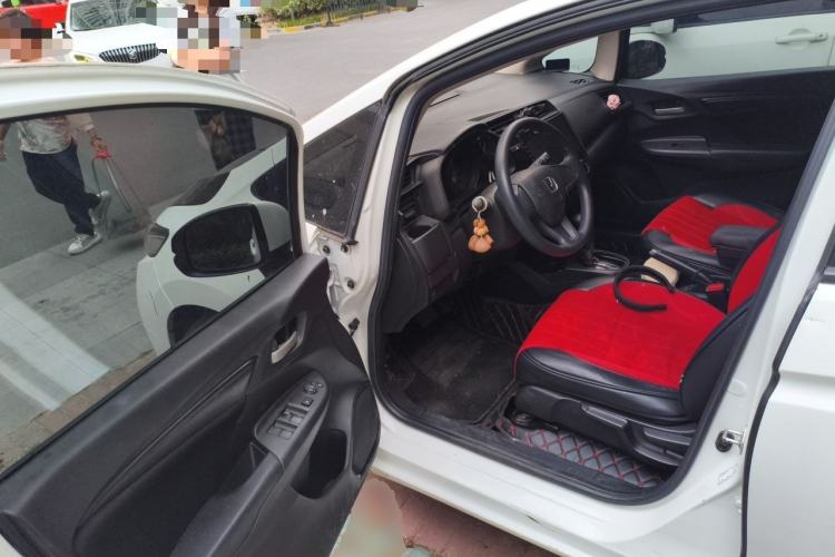Used Honda Fit 2018 1.5L CVT Comfort Sunroof Version Driver Seat