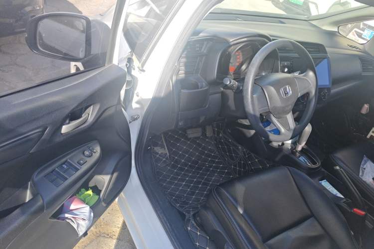 Used Honda Fit 2018 1.5L CVT Comfort Sunroof Version Driver Seat