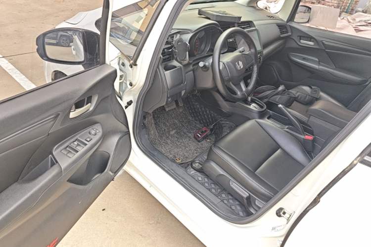 Used Honda Fit 2018 1.5L CVT Comfort Sunroof Version Driver Seat