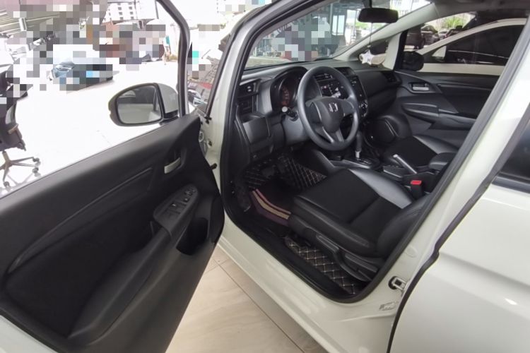 Used Honda Fit 2018 1.5L CVT Comfort Sunroof Version Driver Seat