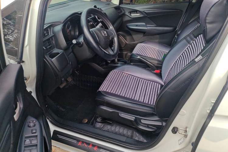 Used Honda Fit 2018 1.5L CVT Comfort Version Driver Seat