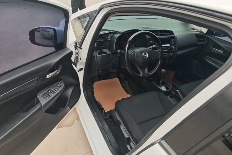 Used Honda Fit 2018 1.5L CVT Comfort Sunroof Version Driver Seat