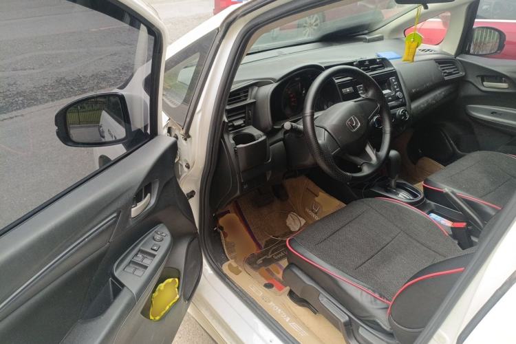 Used Honda Fit 2018 1.5L CVT Comfort Version Driver Seat