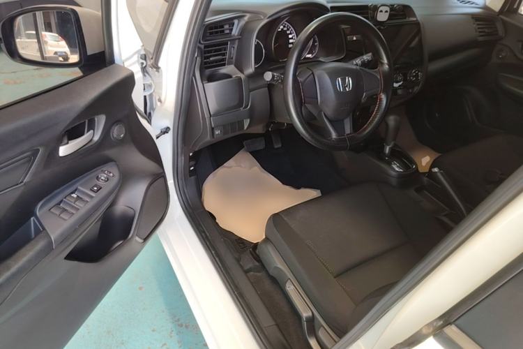 Used Honda Fit 2018 1.5L CVT Comfort Sunroof Version Driver Seat