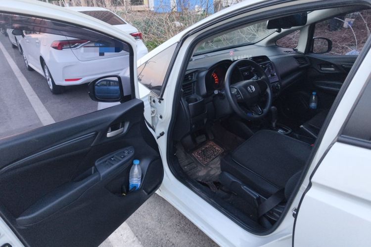 Used Honda Fit 2018 1.5L CVT Comfort Sunroof Version Driver Seat