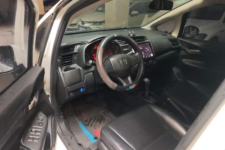 Used Honda Fit 2018 1.5L CVT Comfort Sunroof Version Driver Seat