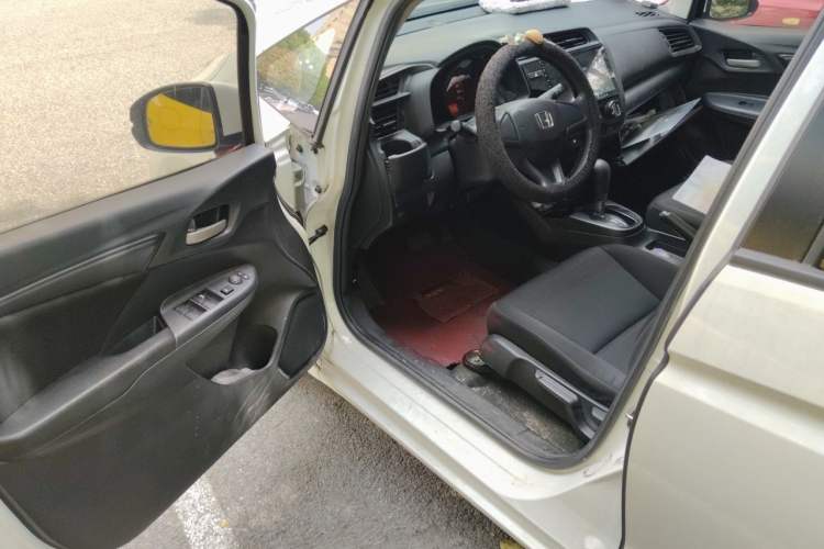 Used Honda Fit 2018 1.5L CVT Comfort Sunroof Version Driver Seat