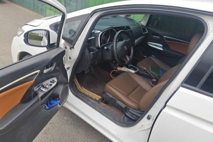 Used Honda Fit 2018 1.5L CVT Comfort Version Driver Seat