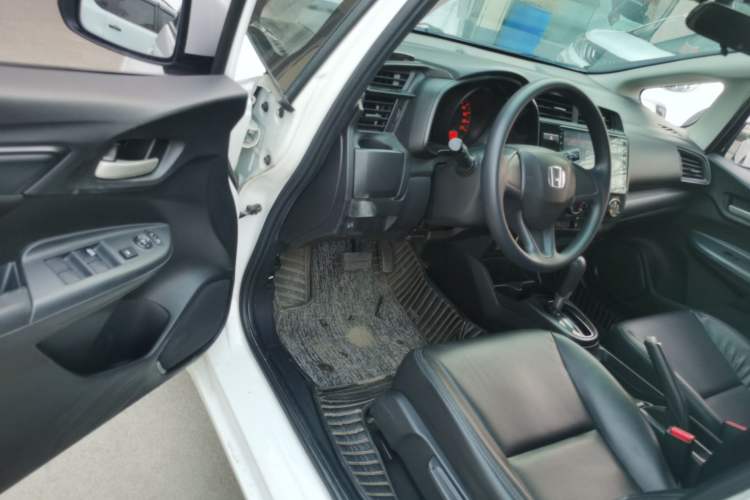 Used Honda Fit 2018 1.5L CVT Comfort Version Driver Seat