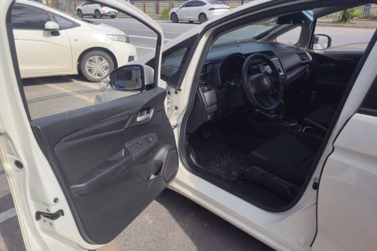 Used Honda Fit 2018 1.5L CVT Comfort Version Driver Seat