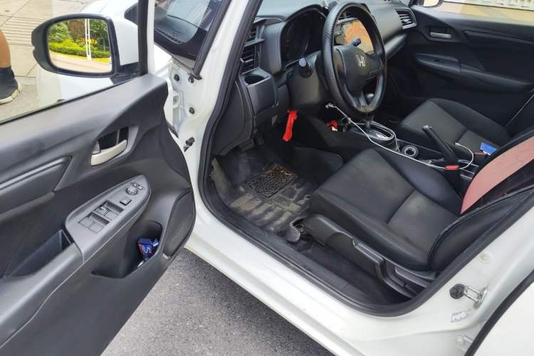 Used Honda Fit 2018 1.5L CVT Comfort Version Driver Seat