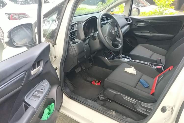 Used Honda Fit 2018 1.5L CVT Comfort Version Driver Seat