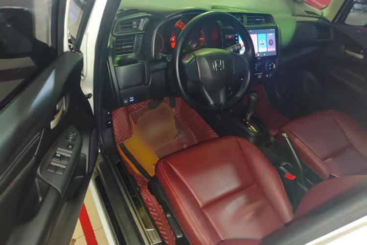 Used Honda Fit 2018 1.5L CVT Comfort Sunroof Version Driver Seat