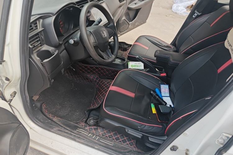 Used Honda Fit 2018 1.5L CVT Comfort Sunroof Version Driver Seat
