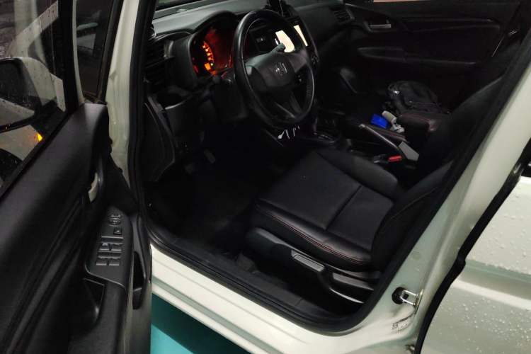 Used Honda Fit 2018 1.5L CVT Comfort Version Driver Seat