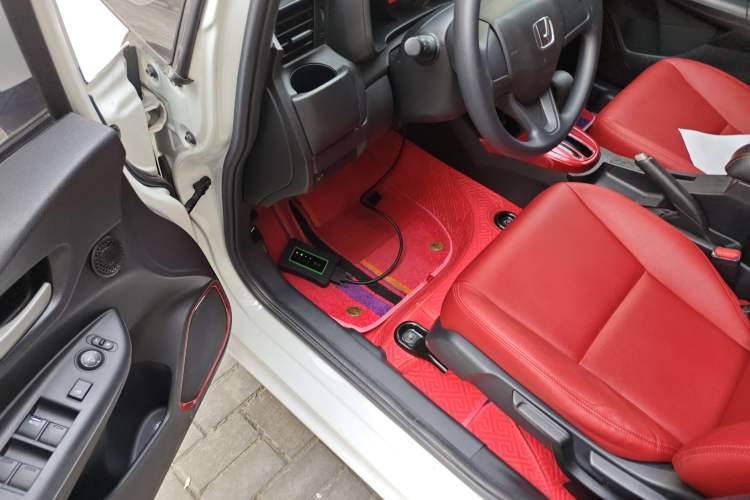 Used Honda Fit 2018 1.5L CVT Comfort Sunroof Version Driver Seat