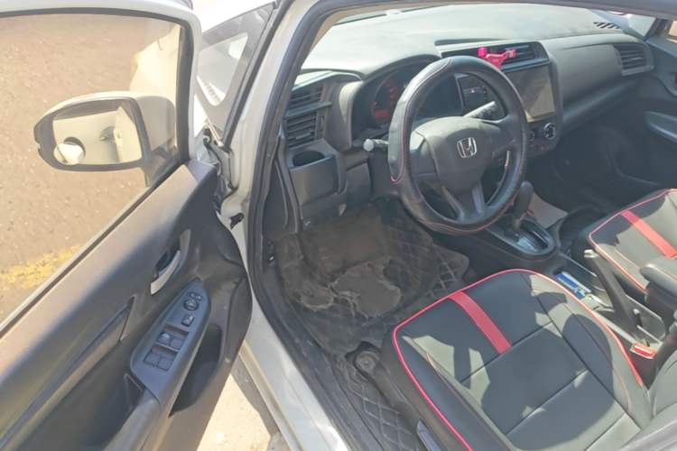 Used Honda Fit 2018 1.5L CVT Comfort Version Driver Seat